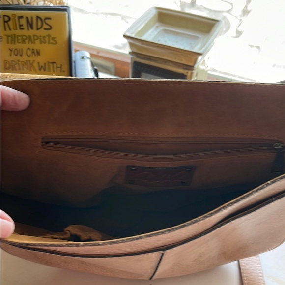 Floral Embossed Tan Leather Bag - Picture 3 of 3